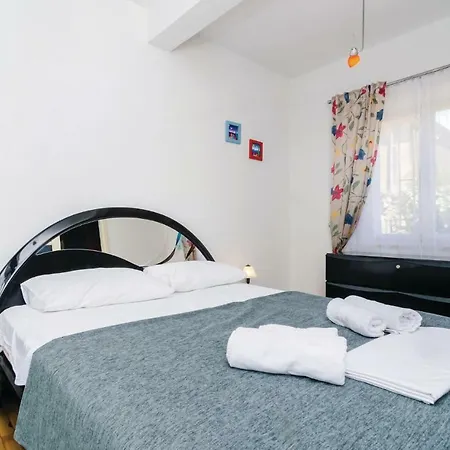 One-bedroom In *